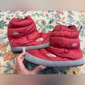 The North Face 700 Goose Down Insulated Boot Slipper Booties Red Small
